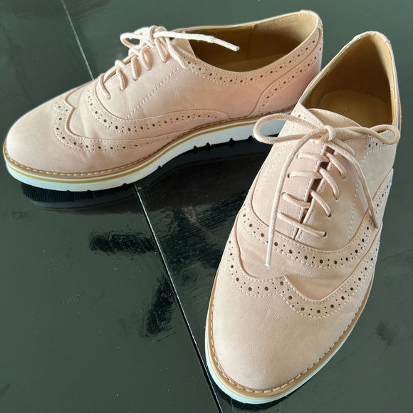 Oxford shoes - Picture 2 of 5